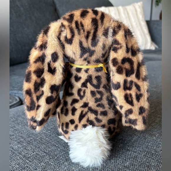 🐆 👑 NWT Jellycat Cobblehop Bunny Ruby Cruiser Exclusive Leopard Print Jellycat - Picture 12 of 15